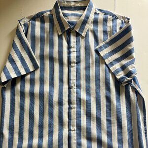 MEN'S BLUE AND WHITE STRIPE BUTTON DOWN SHIRT